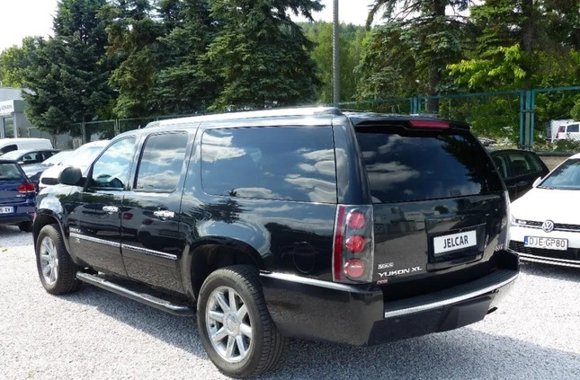 GMC Yukon cena 69900 przebieg: 317000, rok produkcji 2011 z Góra małe 154